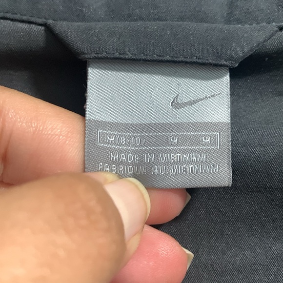 Nike Jacket - Picture 2 of 10